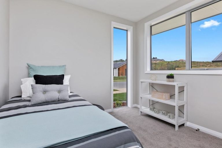 Photo of property in 21 Whakaturou Crescent, Pyes Pa, Tauranga, 3112