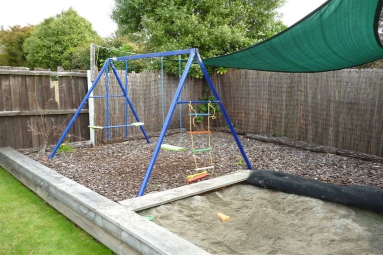 Photo of property in 209 Grimseys Road, Redwood, Christchurch, 8051