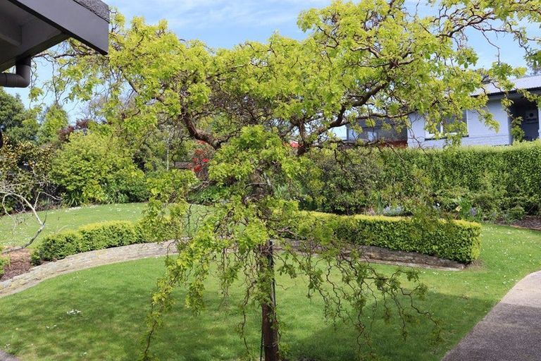 Photo of property in 2 Arthur Street, Holmes Hill, Oamaru, 9401