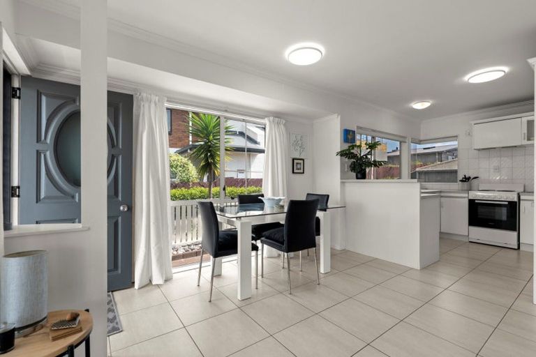 Photo of property in 11c Oceanbeach Road, Mount Maunganui, 3116
