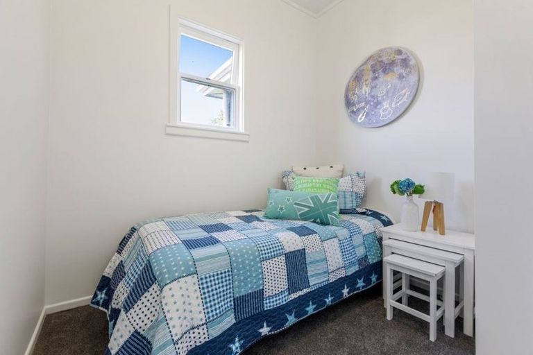 Photo of property in 1/42 Vine Street, Mangere East, Auckland, 2024