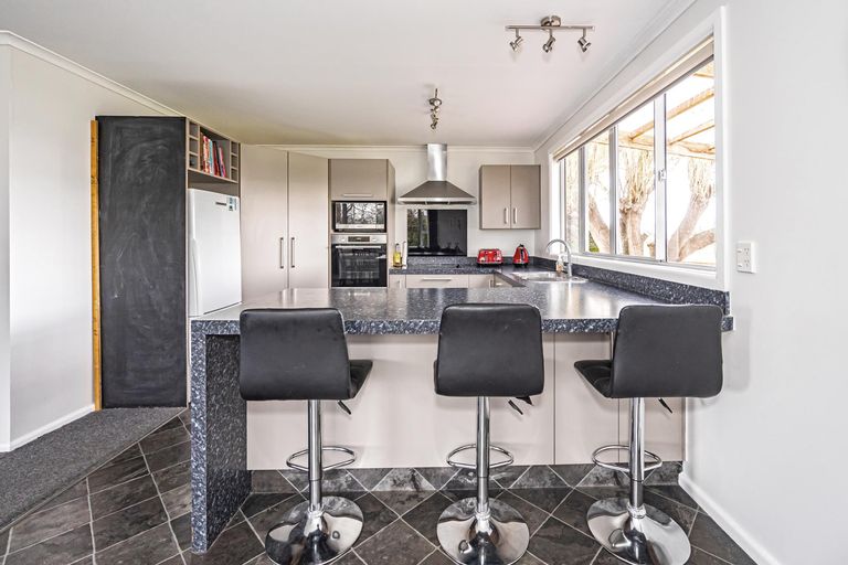 Photo of property in 16 Round Hill Road, Reidston, Oamaru, 9492