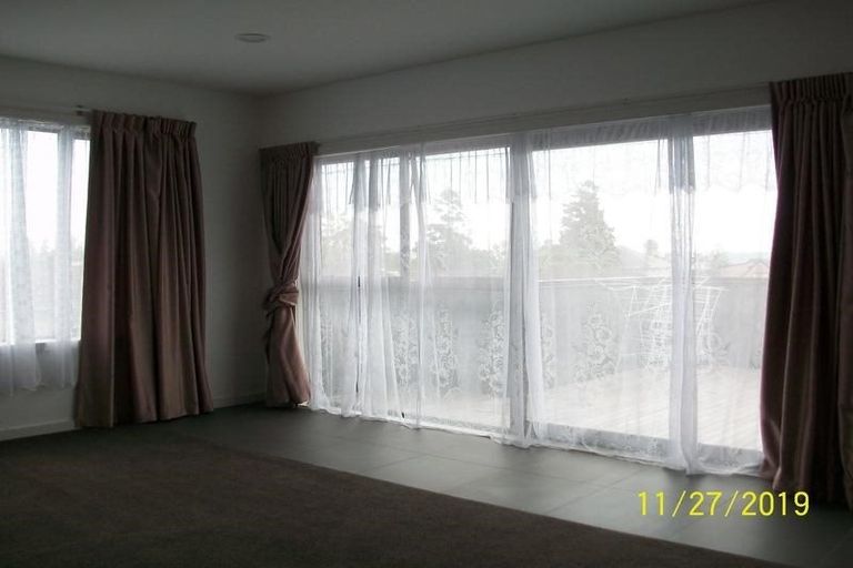 Photo of property in 228 Te Atatu Road, Te Atatu South, Auckland, 0610