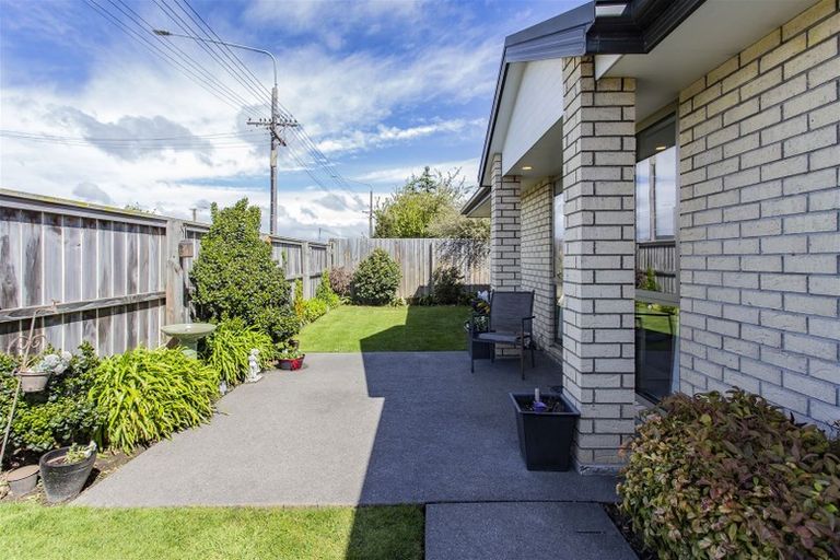 Photo of property in 1/67 Marshland Road, Shirley, Christchurch, 8061