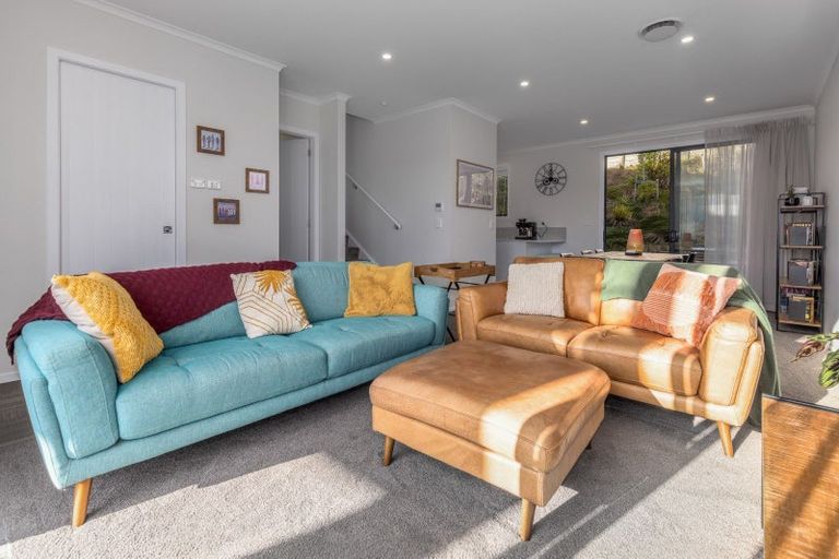 Photo of property in 3a Koreke Close, Kenepuru, 5022