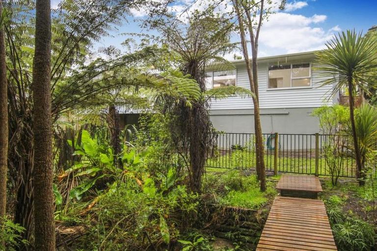 Photo of property in 3 Willowbrook Place, Titirangi, Auckland, 0604