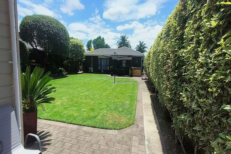Photo of property in 20 Oakmont Place, Wattle Downs, Auckland, 2103