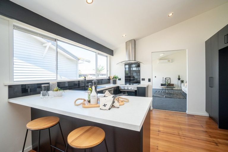 Photo of property in 56 Matipo Street, Takaro, Palmerston North, 4410