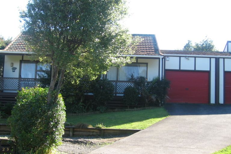 Photo of property in 1/23 Gaylands Place, Opaheke, Papakura, 2113
