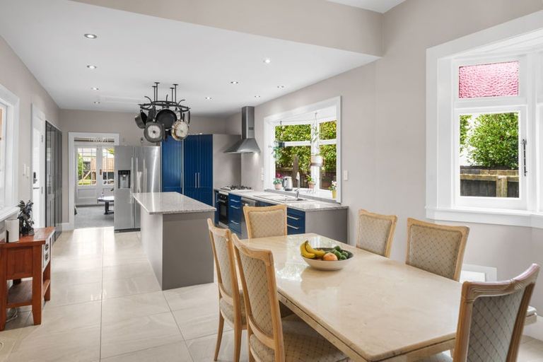 Photo of property in 12 Medway Street, Richmond, Christchurch, 8013