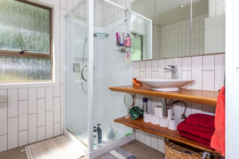 Photo of property in 104 Thames Coast Sh25 Road, Whakatete Bay, Thames, 3575