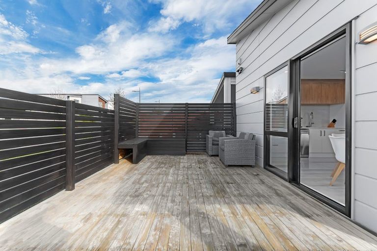 Photo of property in 2 Tidal View Road, Karaka, Papakura, 2113