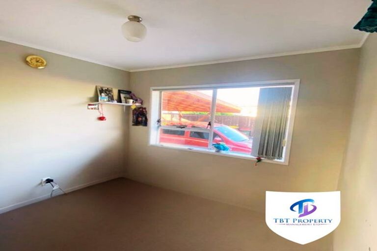Photo of property in 1/24 Waimana Road, Conifer Grove, Takanini, 2112