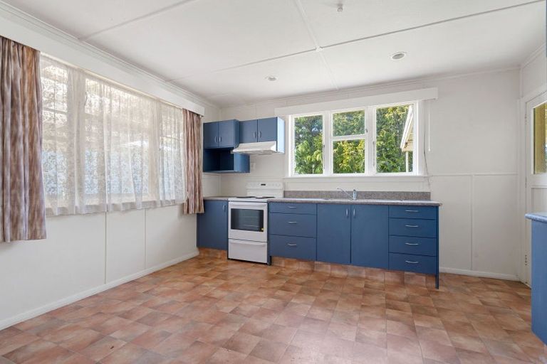 Photo of property in 238 High Street North, Carterton, 5713