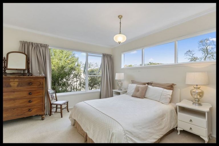 Photo of property in 11 Cockayne Road, Khandallah, Wellington, 6035