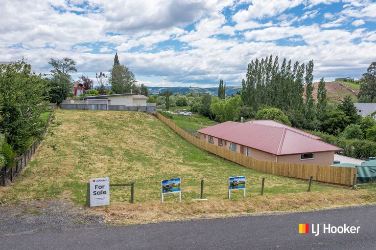 Photo of property in 15 Snowdon Street, Allanton, Mosgiel, 9092