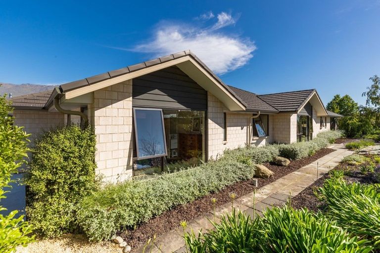 Photo of property in 35 Ferry Lane, Mount Pisa, Cromwell, 9383