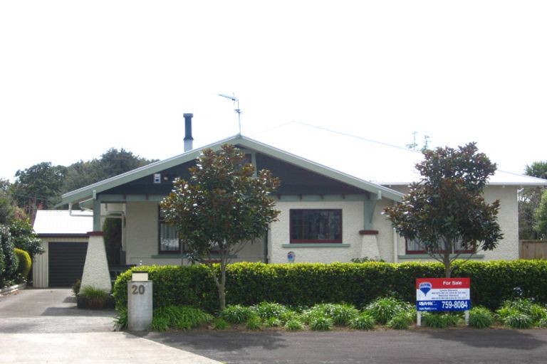Photo of property in 20 Barrett Street, Westown, New Plymouth, 4310