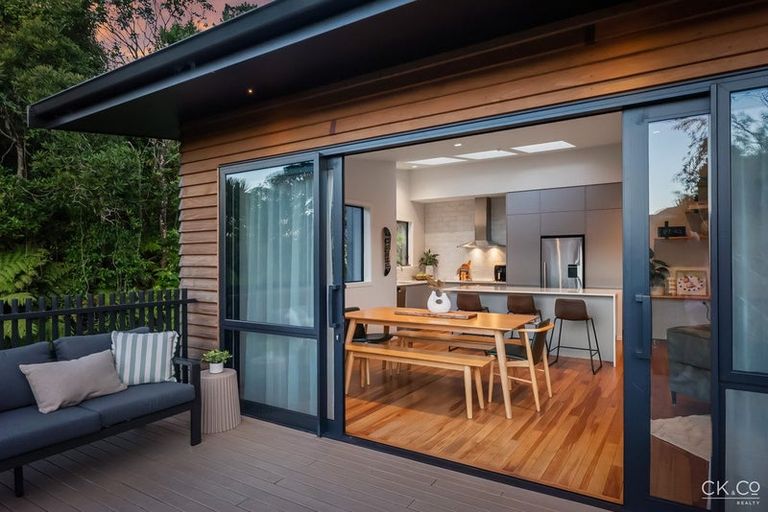 Photo of property in 12d Chatsworth Road, Silverstream, Upper Hutt, 5019