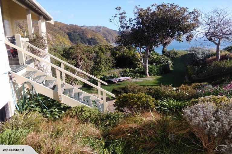 Photo of property in 465 Muritai Road, Eastbourne, Lower Hutt, 5013