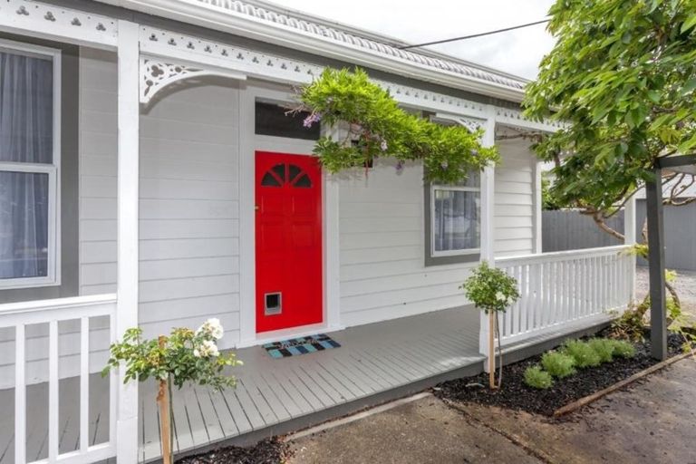 Photo of property in 805 Queen Sh25 Street, Thames, 3500