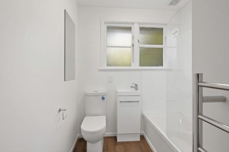 Photo of property in 86a Dimock Street, Titahi Bay, Porirua, 5022