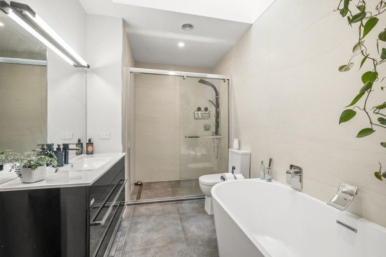 Photo of property in 70 Chesham Avenue, Waipahihi, Taupo, 3330