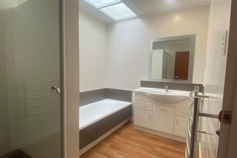 Photo of property in 2/11 Mchardy Street, Havelock North, 4130