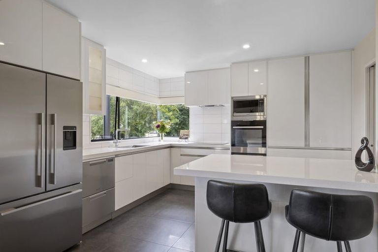 Photo of property in 110 Upland Road, Tarurutangi, New Plymouth, 4372