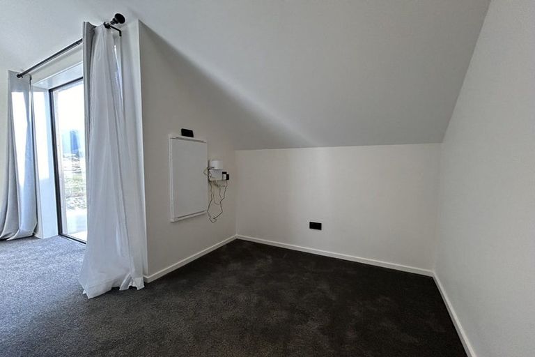 Photo of property in 12 Casterway Crescent, Jacks Point, 9371