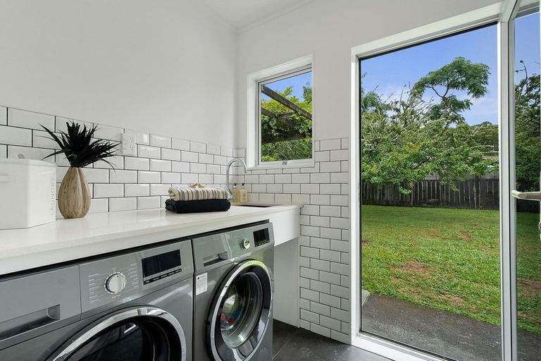 Photo of property in 101 Old Railway Road, Kumeu, 0892