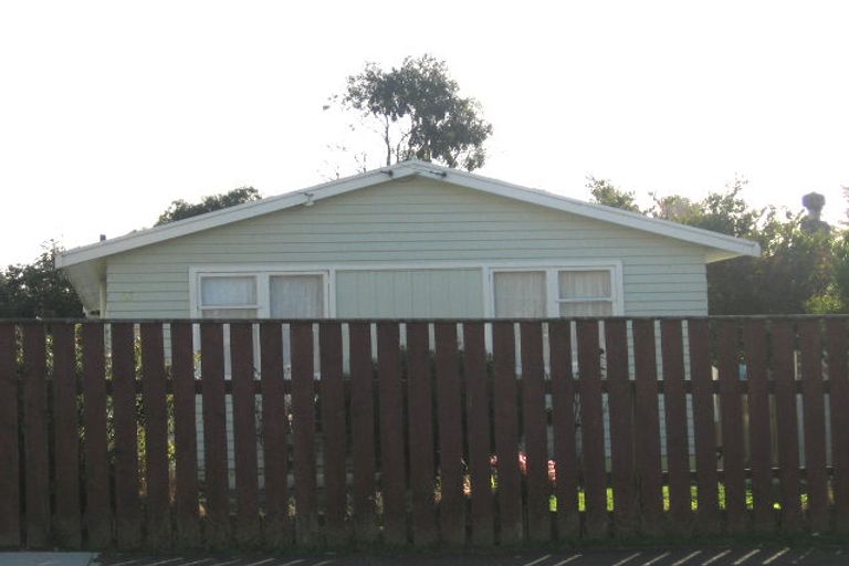 Photo of property in 61 Castor Crescent, Cannons Creek, Porirua, 5024