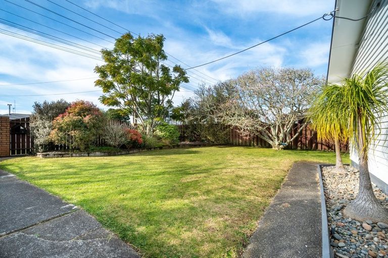Photo of property in 97 Royal Road, Massey, Auckland, 0614