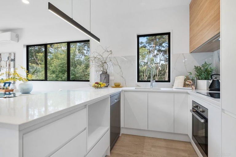 Photo of property in 120 Kewa Road, Albany Heights, Auckland, 0632