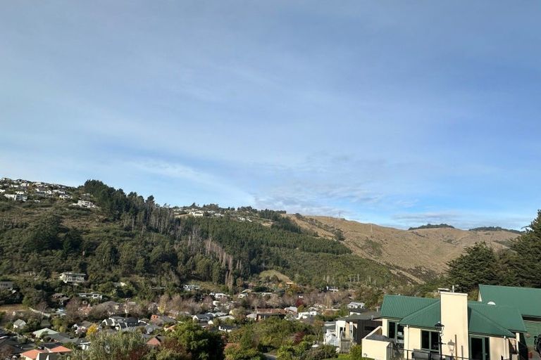 Photo of property in 16 Emerald Lane, Cashmere, Christchurch, 8022