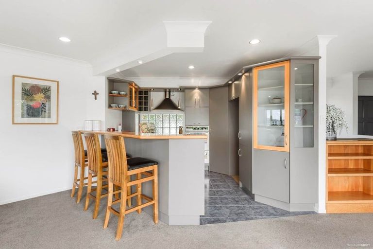 Photo of property in 93 Anzac Road, Pukekohe, 2120