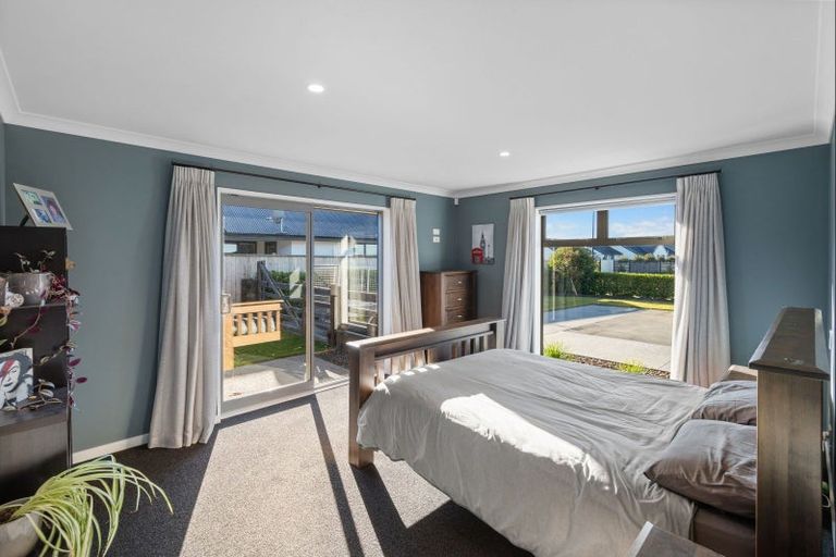 Photo of property in 14 Glenfinnan Place, West Melton, 7618