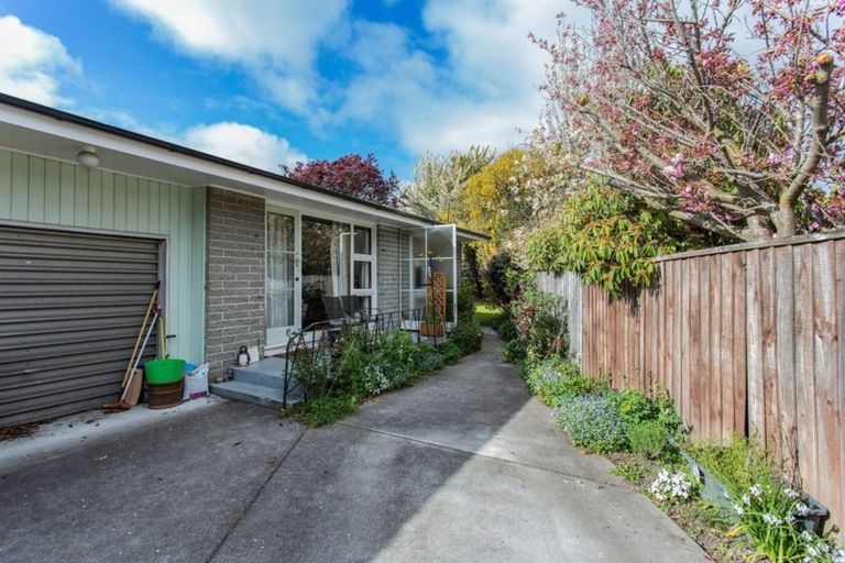 Photo of property in 2/155 Brookside Terrace, Bryndwr, Christchurch, 8053