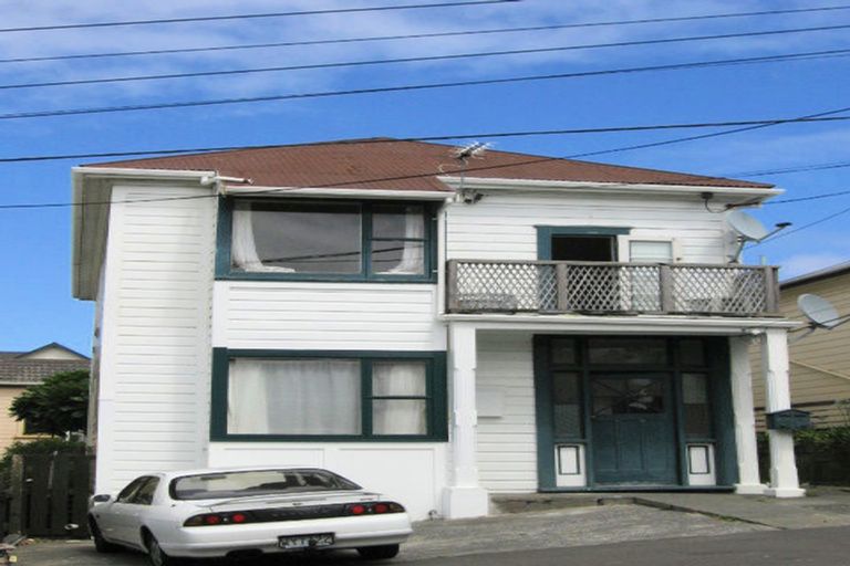 Photo of property in 2/17 Hall Street, Newtown, Wellington, 6021