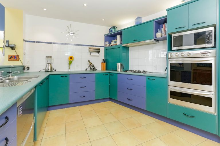 Photo of property in 123 Golf Road, Titirangi, Auckland, 0600