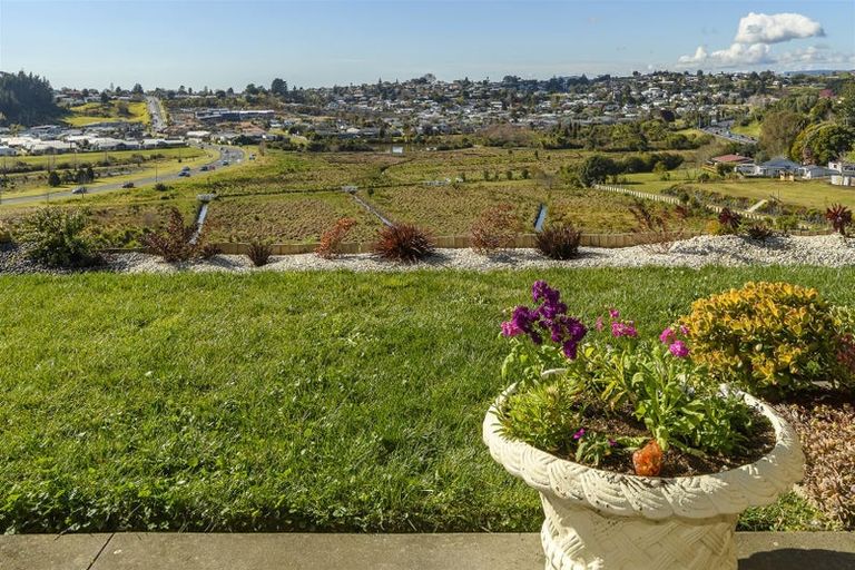 Photo of property in 73 Hawkridge Heights, Bethlehem, Tauranga, 3110