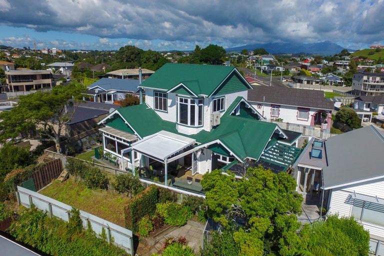 Photo of property in 27a Bayly Road, Moturoa, New Plymouth, 4310