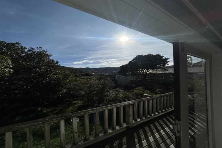 Photo of property in 14 Trelissick Crescent, Ngaio, Wellington, 6035