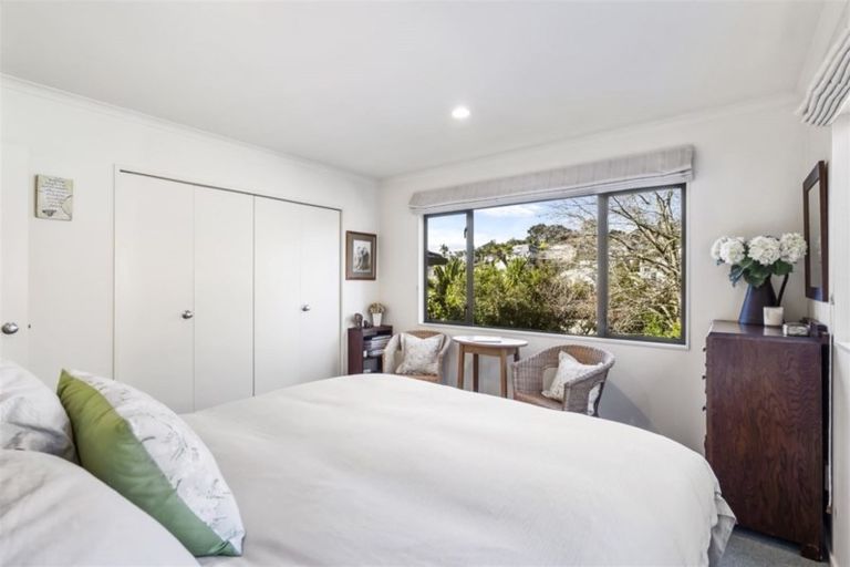 Photo of property in 23 Hogarth Rise, West Harbour, Auckland, 0618