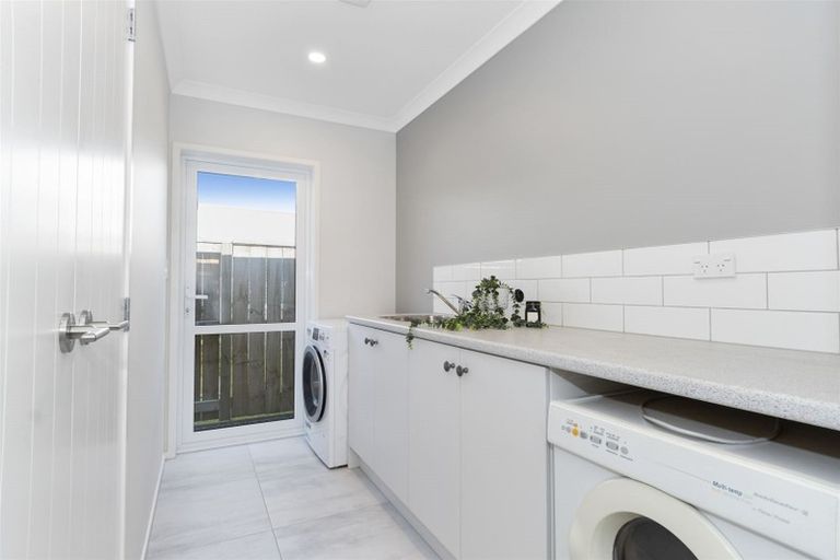 Photo of property in 19 Puhirake Crescent, Pyes Pa, Tauranga, 3112