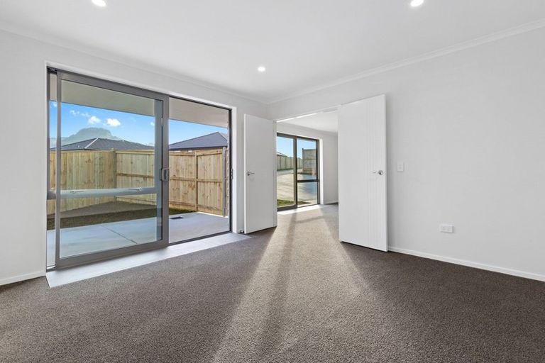 Photo of property in 60 Helenvale Crescent, Pokeno, 2402
