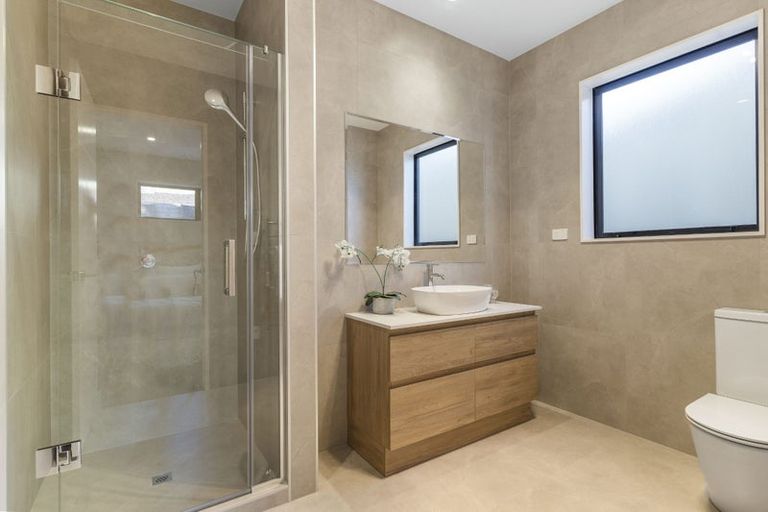 Photo of property in 32 Grand Ridge Avenue, Flat Bush, Auckland, 2019