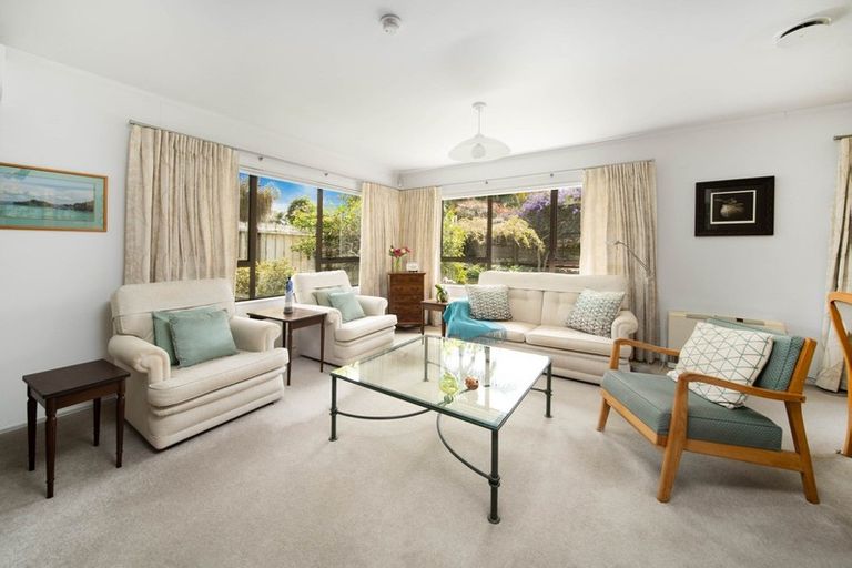 Photo of property in 2/108 Western Hills Drive, Kensington, Whangarei, 0112