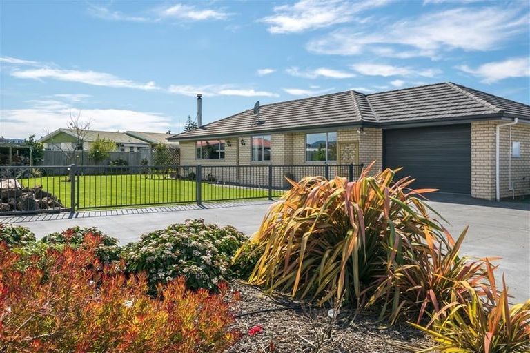 Photo of property in 17b Holdaway Street, Riversdale, Blenheim, 7201