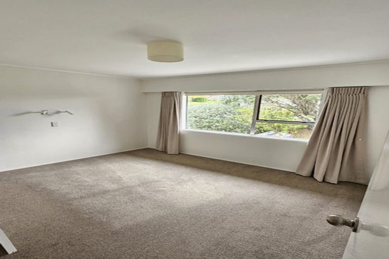 Photo of property in 2/33 Quebec Road, Milford, Auckland, 0620